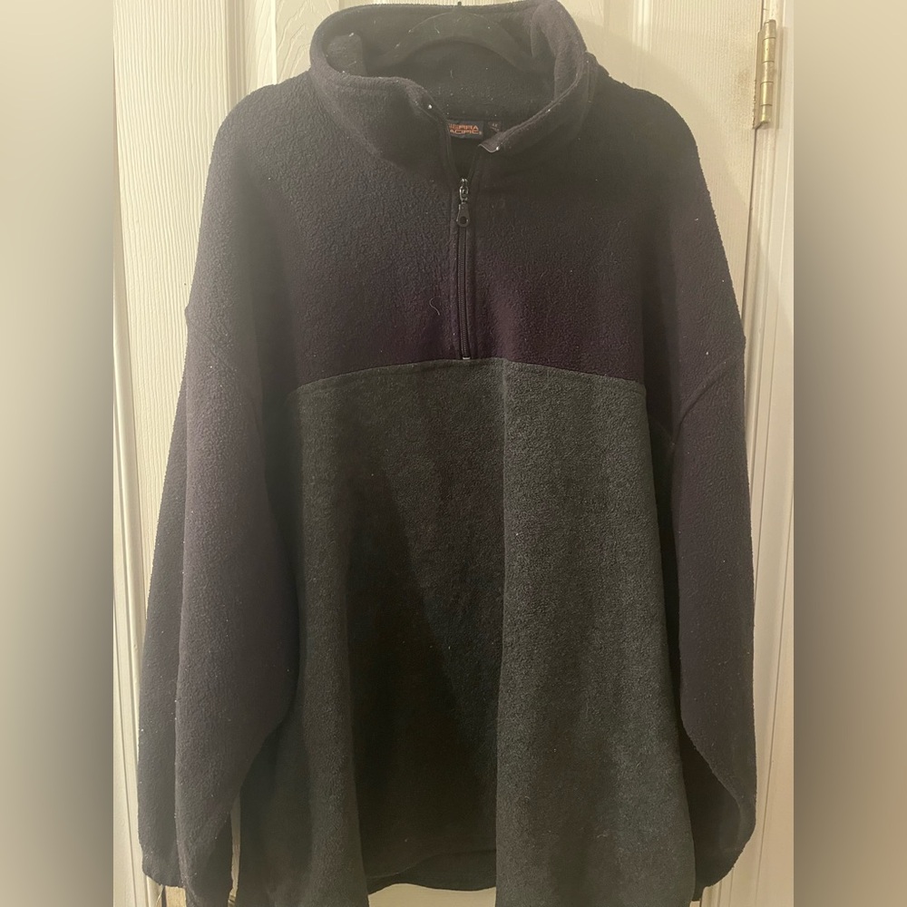 4XL Men's Classic Black and Gray Zip-Up Sweater